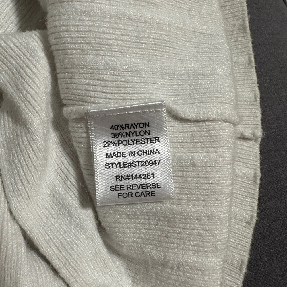 Sincerely Jules Off-White Ribbed Knit Top - Picture 4 of 4